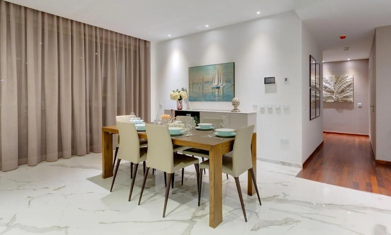 Super Luxury Apartment In Tigne Point, Amazing Ocean Views Sliema