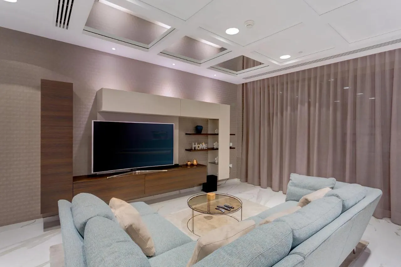 Super Luxury Apartment In Tigne Point, Amazing Ocean Views Sliema