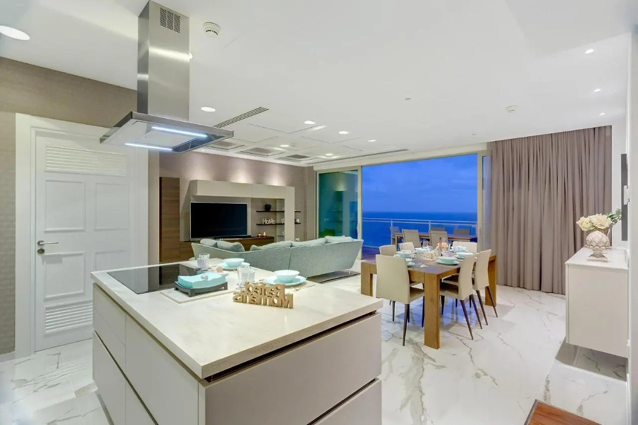 Super Luxury Apartment In Tigne Point, Amazing Ocean Views Sliema