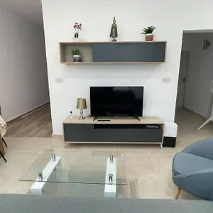 Appartement New Two Bedroom Flat Kamila On A Dwell, Sliema